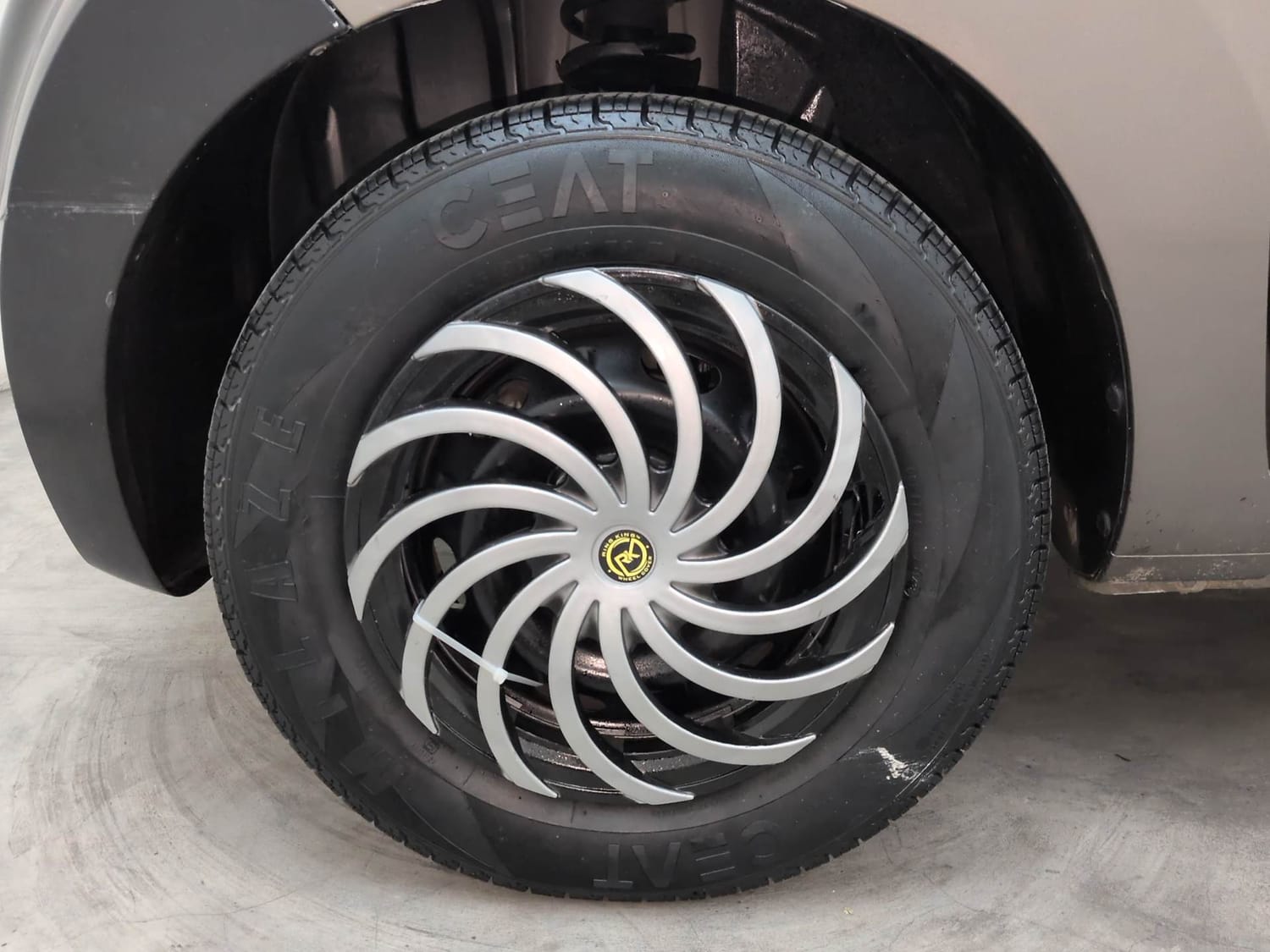 Used 2018 Datsun Redi-GO D Petrol Manual tyres LEFT FRONT TYRE RIM VIEW