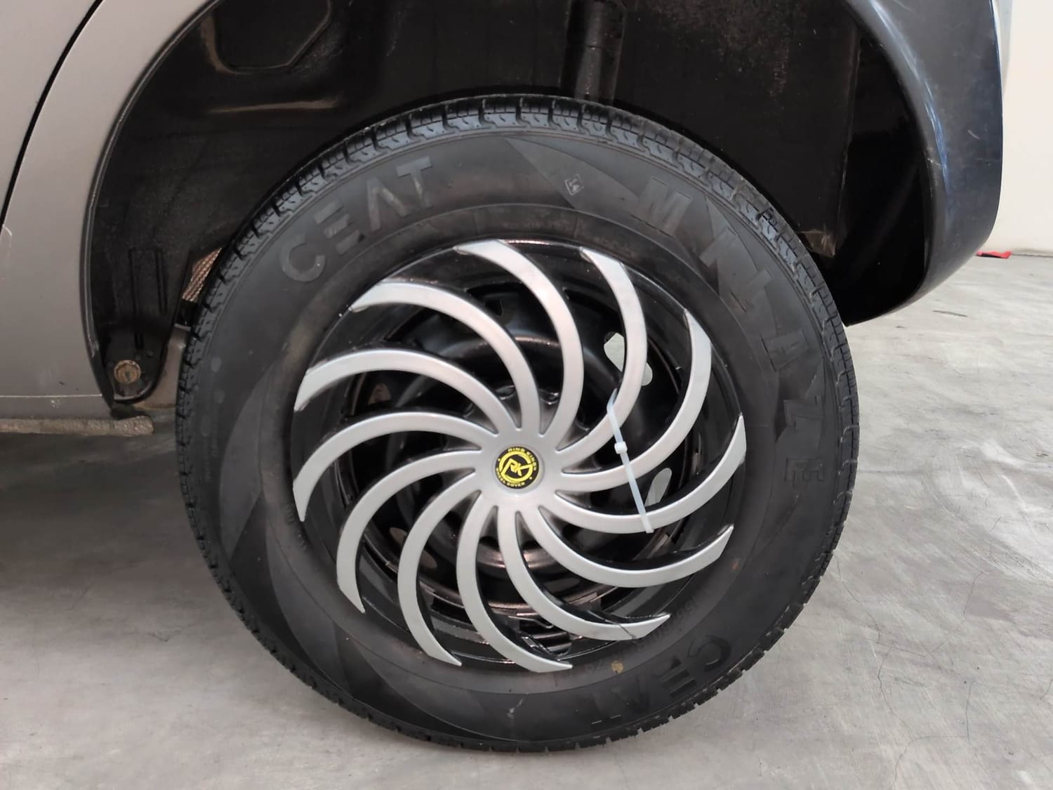 Used 2018 Datsun Redi-GO D Petrol Manual tyres LEFT REAR TYRE RIM VIEW