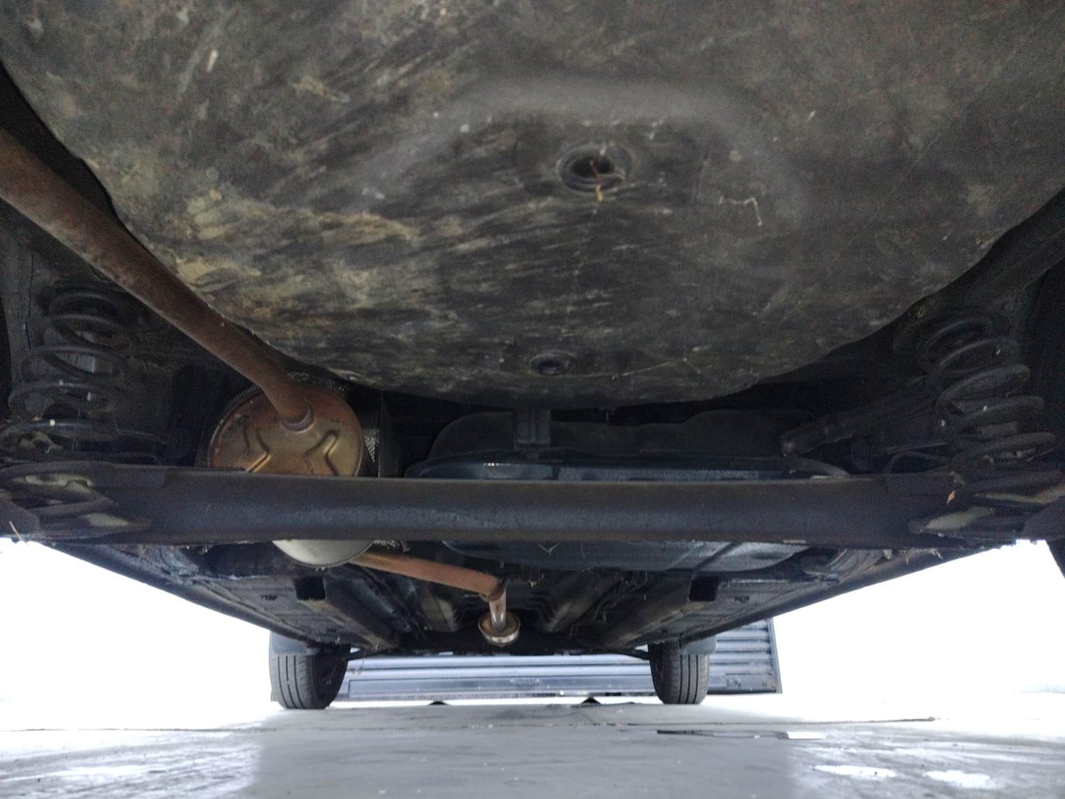 Used 2024 Renault Kwid CLIMBER 1.0 MT Dual Tone Petrol Manual extra REAR UNDERBODY VIEW (TAKEN FROM REAR)