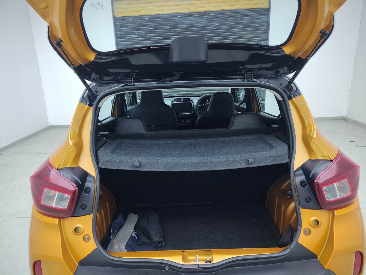 Used 2024 Renault Kwid CLIMBER 1.0 MT Dual Tone Petrol Manual interior DICKY INSIDE VIEW