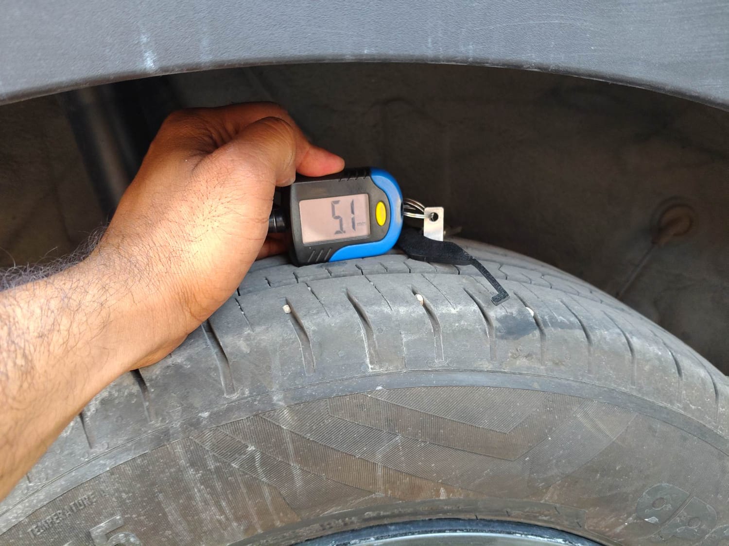 Used 2024 Hyundai Venue SX 1.2 Petrol Petrol Manual tyres RIGHT REAR TYRE TREAD VIEW