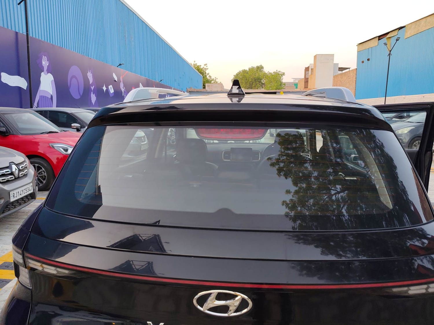 Used 2024 Hyundai Venue SX 1.2 Petrol Petrol Manual exterior BACK WINDSHIELD VIEW
