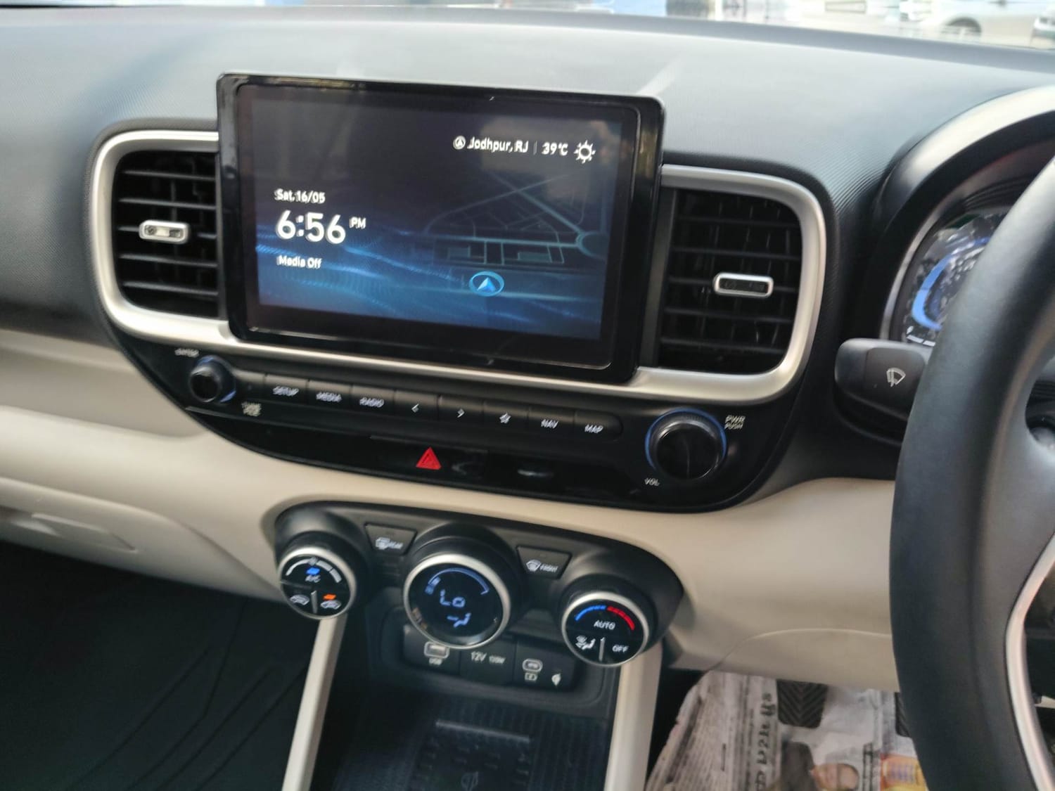 Used 2024 Hyundai Venue SX 1.2 Petrol Petrol Manual interior MUSIC SYSTEM & AC CONTROL VIEW