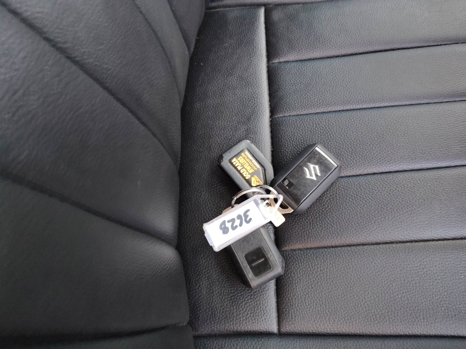 Used 2024 Hyundai Venue SX 1.2 Petrol Petrol Manual extra CAR KEY VIEW