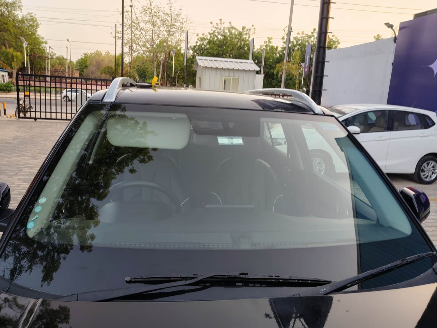 Used 2024 Hyundai Venue SX 1.2 Petrol Petrol Manual exterior FRONT WINDSHIELD VIEW