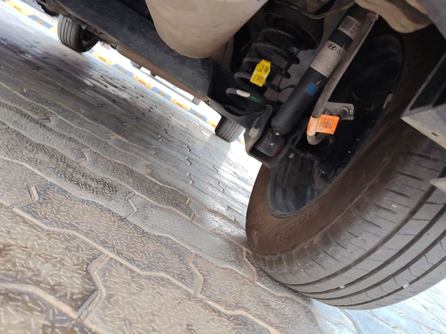 Used 2024 Hyundai Venue SX 1.2 Petrol Petrol Manual extra REAR RIGHT UNDERBODY VIEW