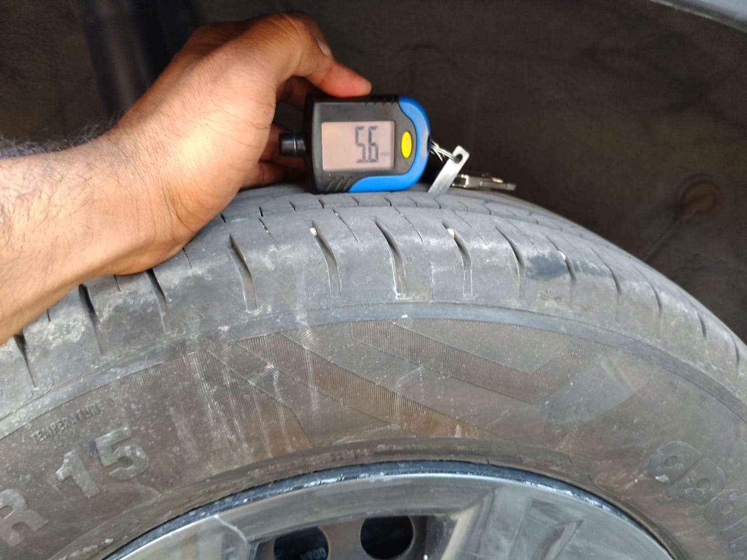Used 2024 Hyundai Venue SX 1.2 Petrol Petrol Manual tyres RIGHT REAR TYRE RIM VIEW