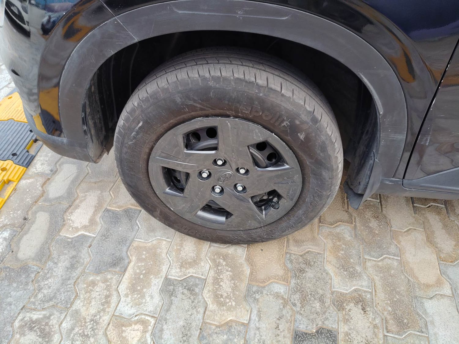 Used 2024 Hyundai Venue SX 1.2 Petrol Petrol Manual tyres LEFT FRONT TYRE RIM VIEW