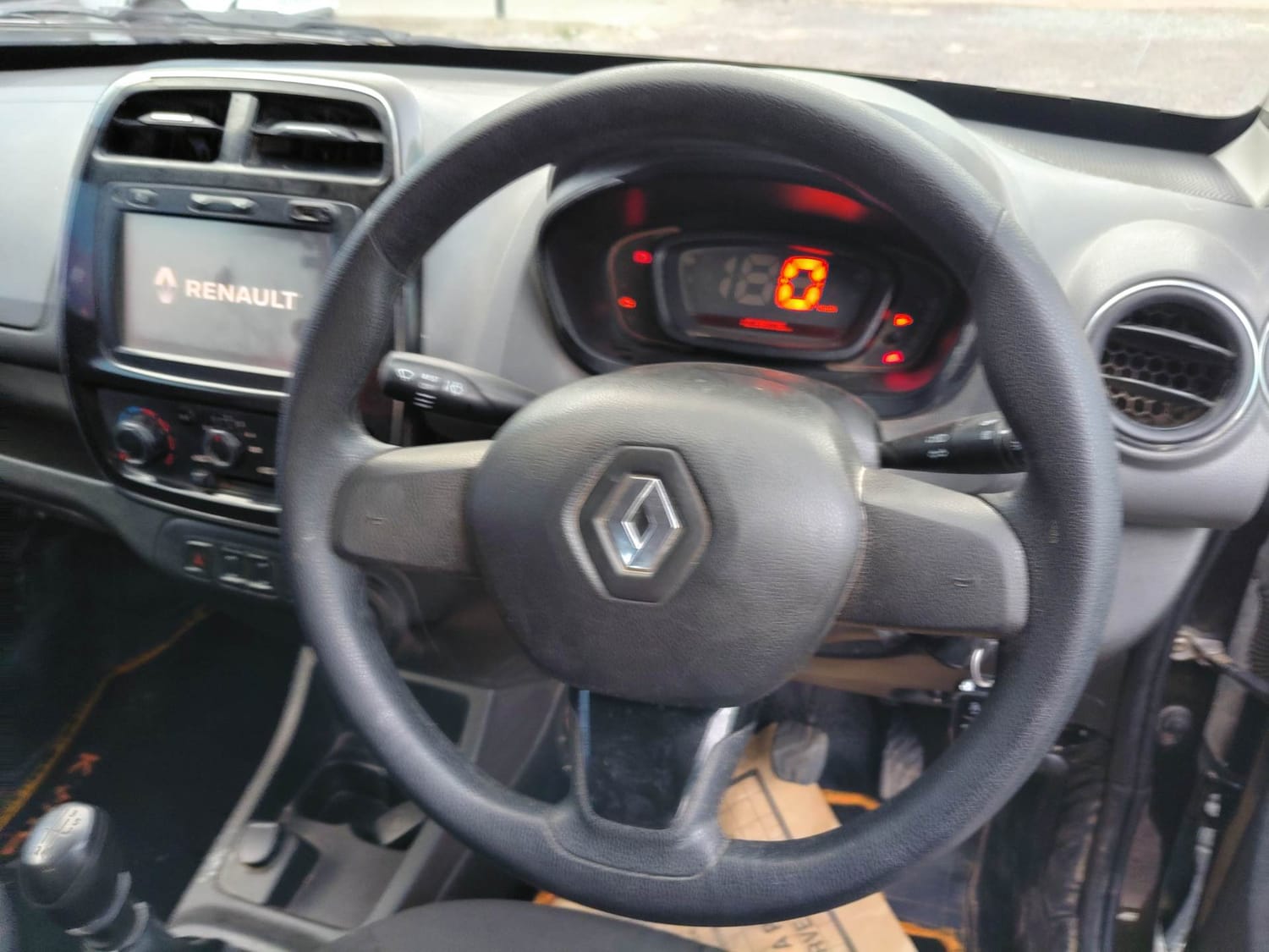 Used 2017 Renault Kwid 1.0 RXT Petrol Manual interior STEERING VIEW