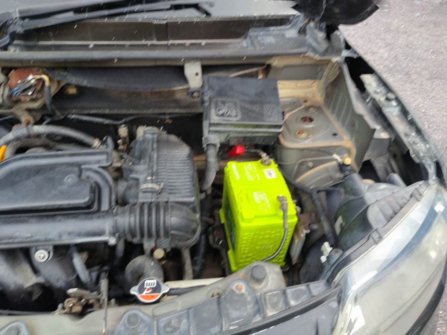 Used 2017 Renault Kwid 1.0 RXT Petrol Manual engine ENGINE LEFT SIDE VIEW