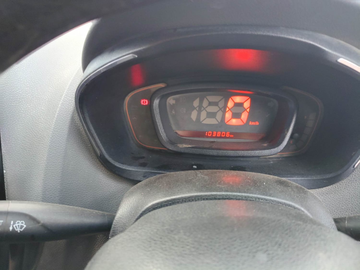 Used 2017 Renault Kwid 1.0 RXT Petrol Manual interior DASHBOARD VIEW