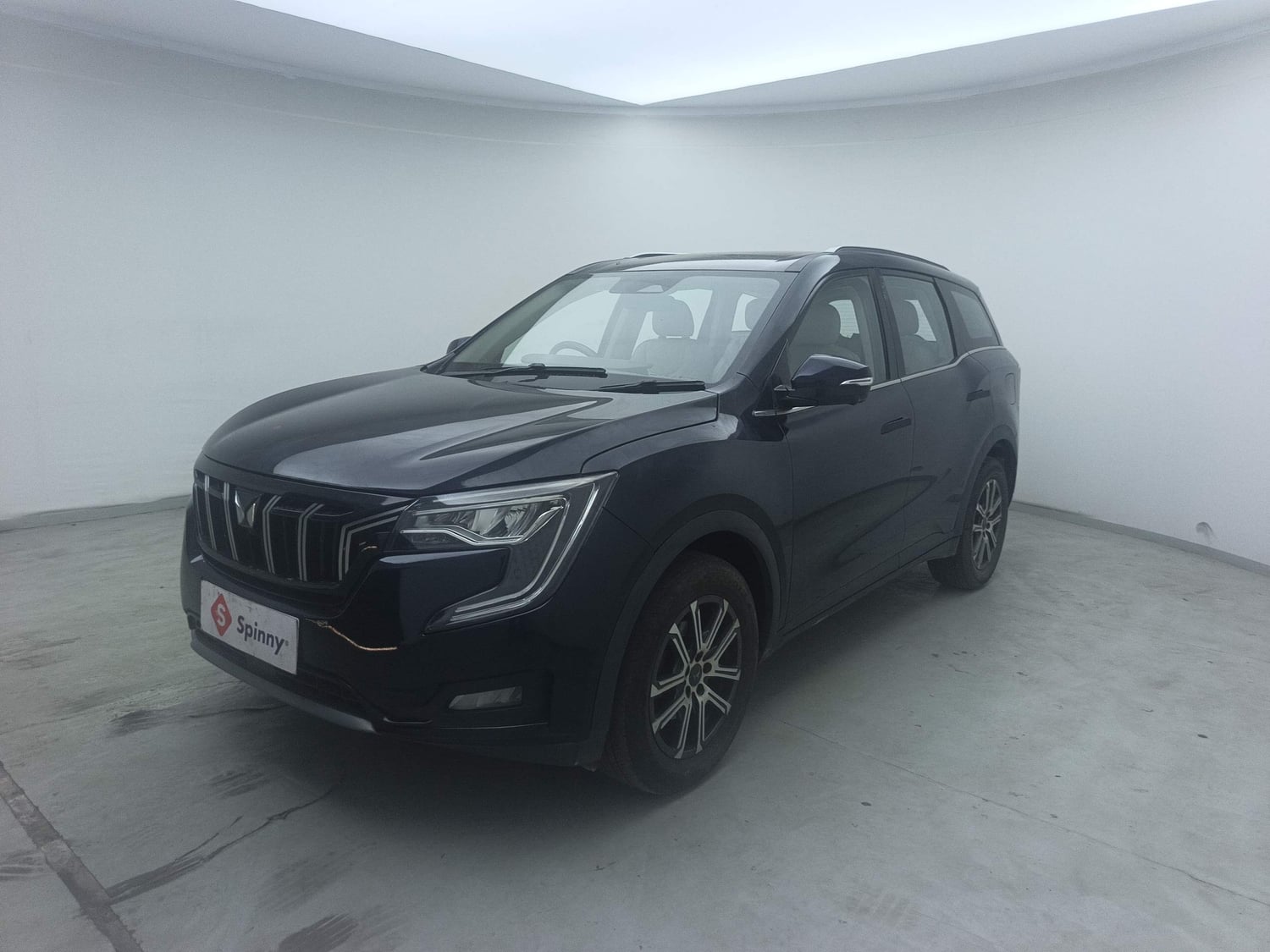 Used Mahindra XUV700 Cars