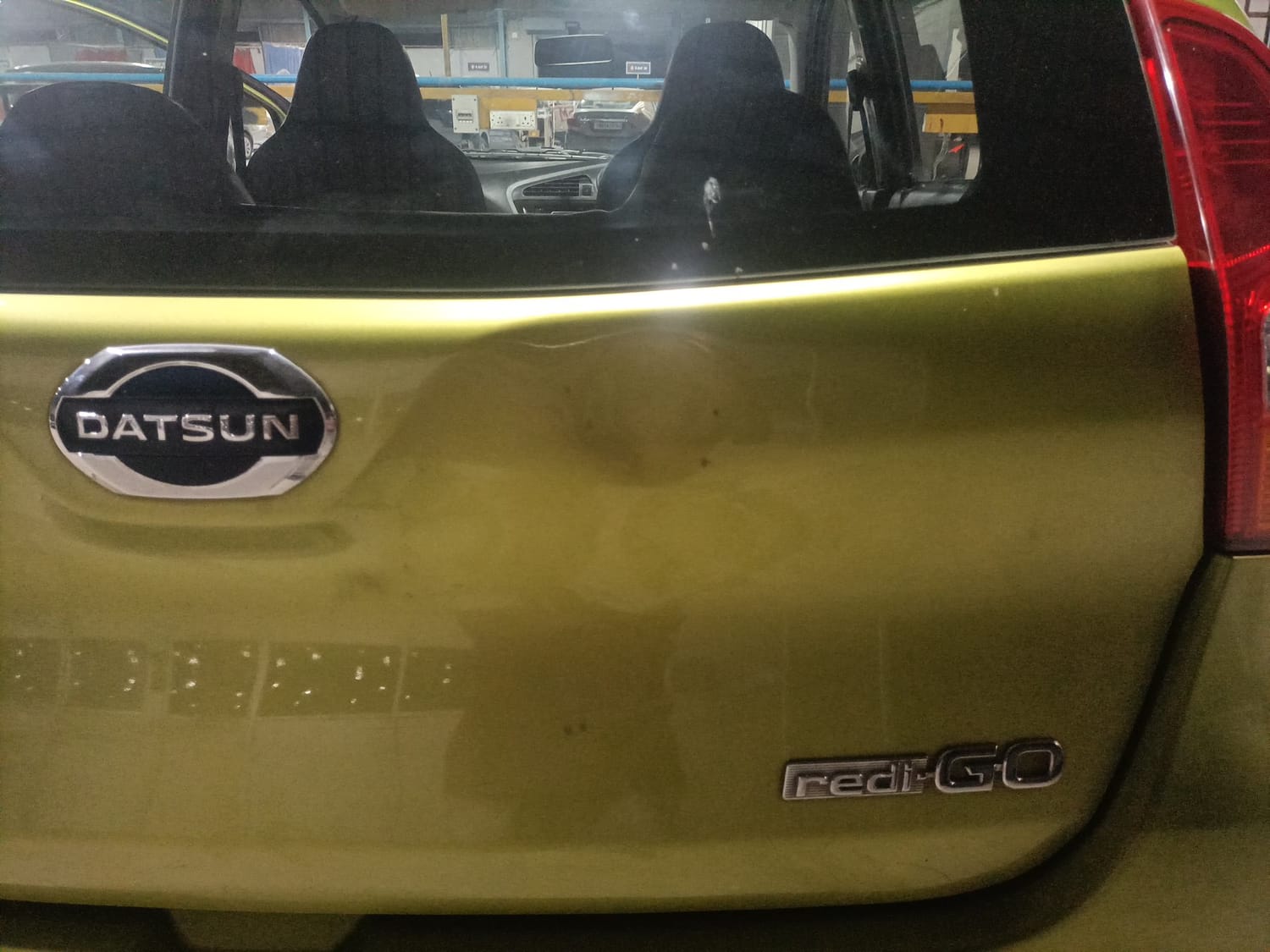 Used 2017 Datsun Redi-GO S 1.0 Petrol Manual dents MINOR DENT