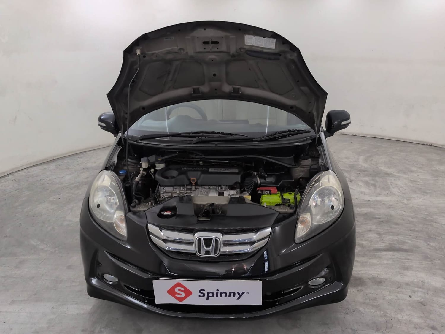Used 2013 Honda Amaze 1.5 VX i-DTEC Diesel Manual engine ENGINE & BONNET OPEN FRONT VIEW