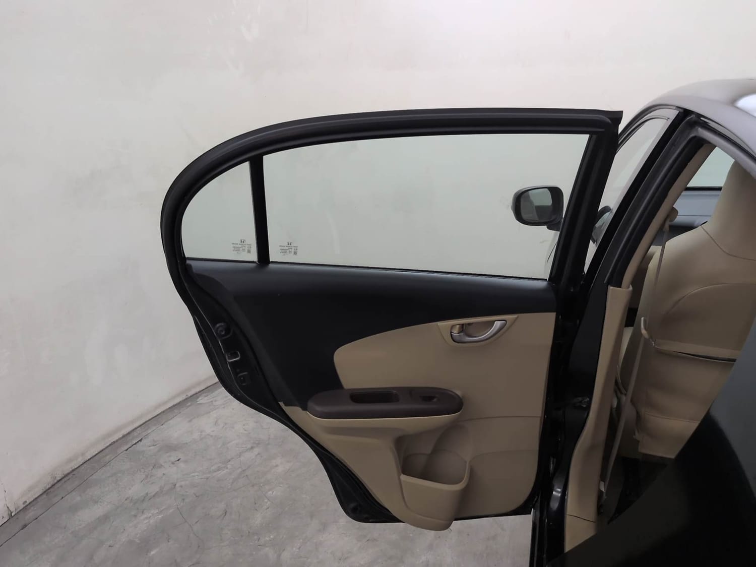 Used 2013 Honda Amaze 1.5 VX i-DTEC Diesel Manual interior LEFT REAR DOOR OPEN VIEW