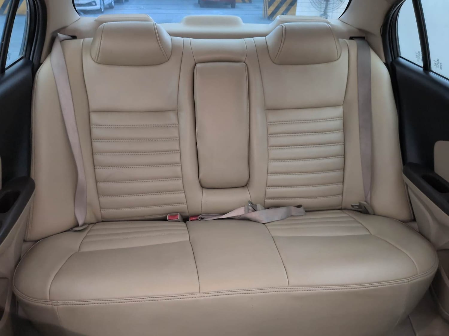 Used 2013 Honda Amaze 1.5 VX i-DTEC Diesel Manual interior REAR SEAT CONDITION VIEW
