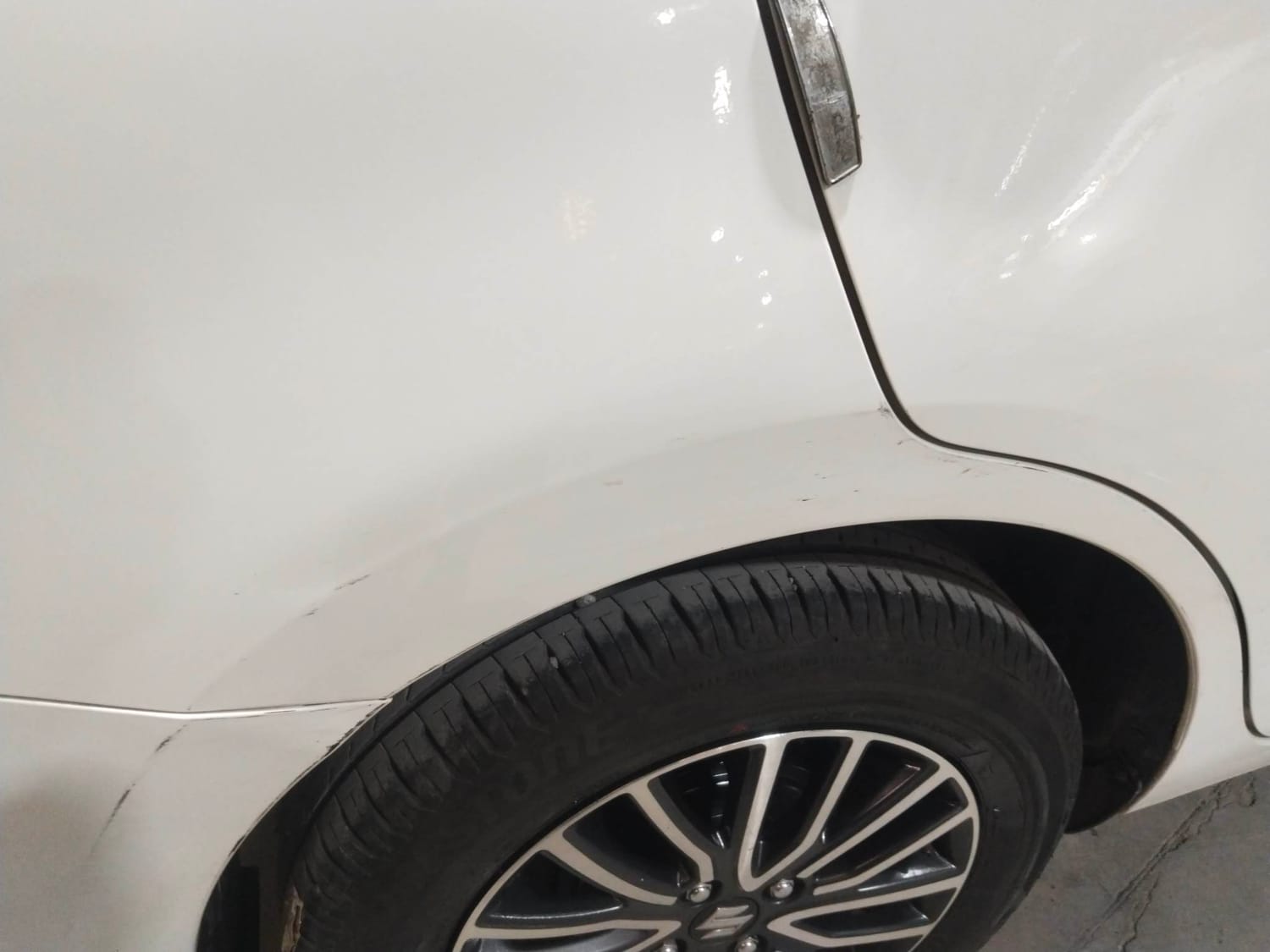 Used 2024 Maruti Suzuki Dzire ZXi Plus AGS Petrol Automatic dents MINOR SCRATCH