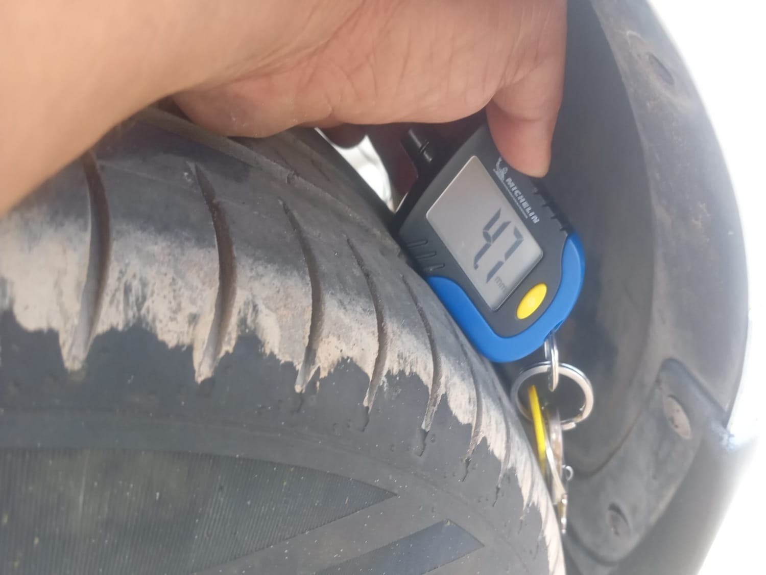 Used 2020 Hyundai Grand i10 Nios Sportz AMT 1.2 Kappa VTVT Petrol Automatic tyres LEFT REAR TYRE TREAD VIEW