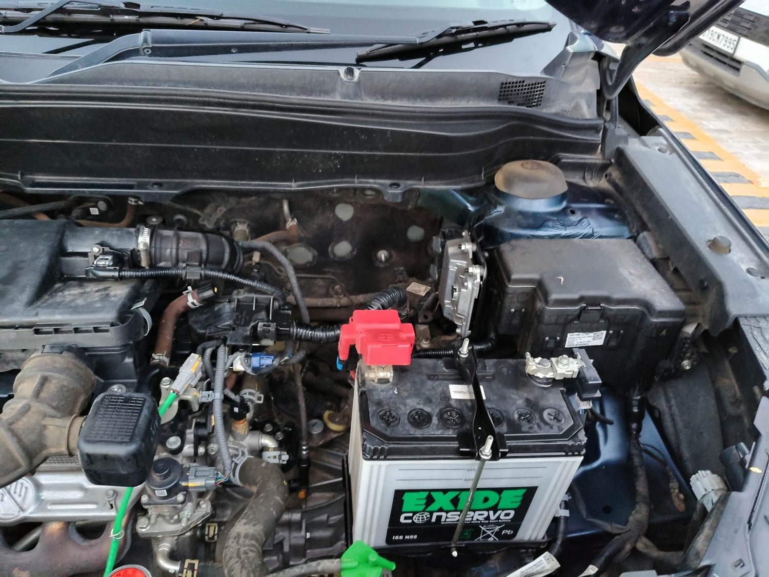 Used 2023 Maruti Suzuki Grand Vitara Zeta Smart Hybrid Petrol Manual engine ENGINE LEFT SIDE HINGE & APRON VIEW