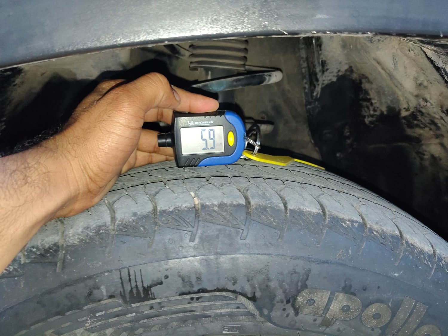 Used 2023 Maruti Suzuki Grand Vitara Zeta Smart Hybrid Petrol Manual tyres LEFT FRONT TYRE TREAD VIEW