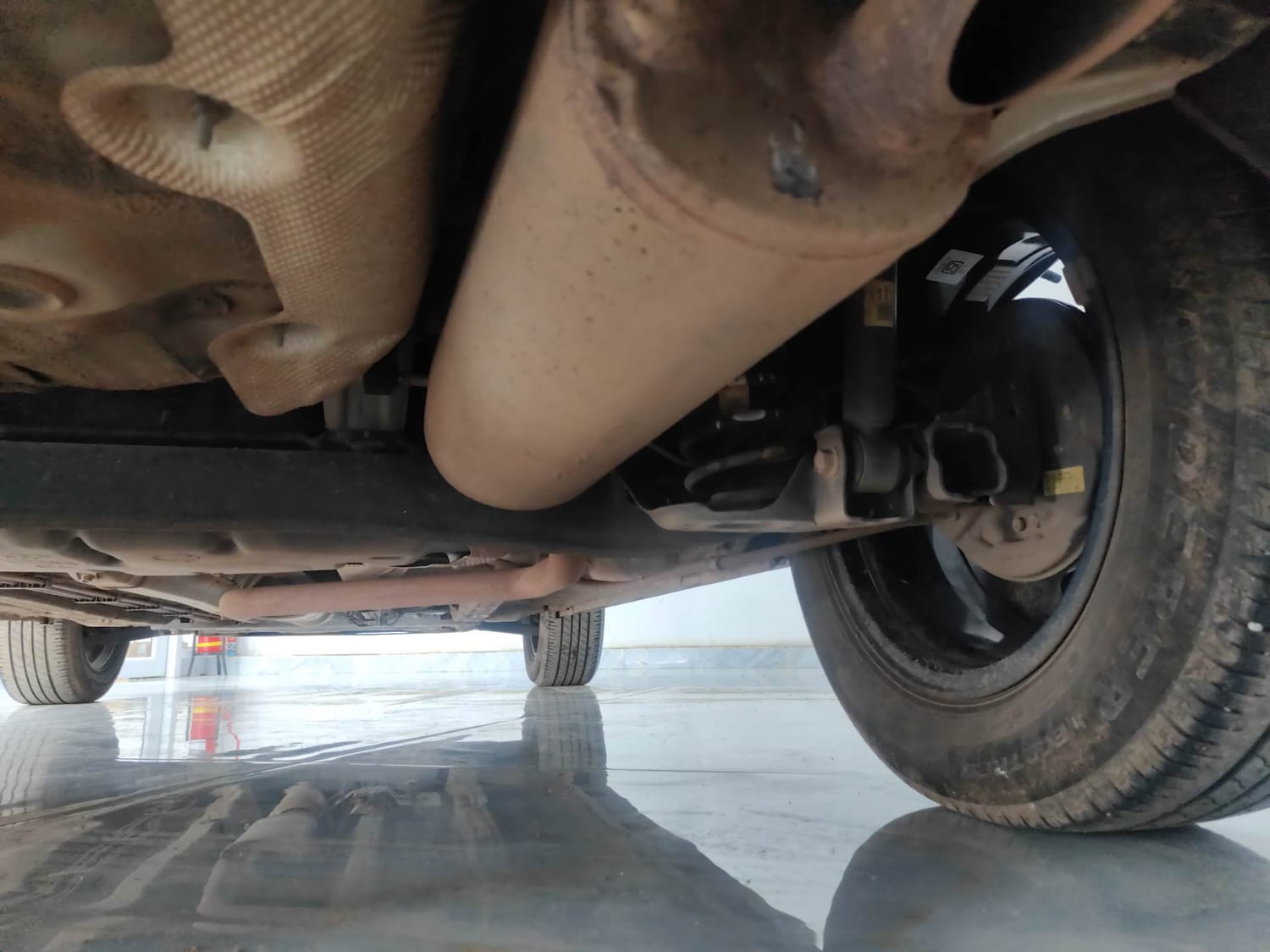 Used 2025 Kia Syros HTX 1.0 Turbo 6MT Petrol Manual extra REAR RIGHT UNDERBODY VIEW