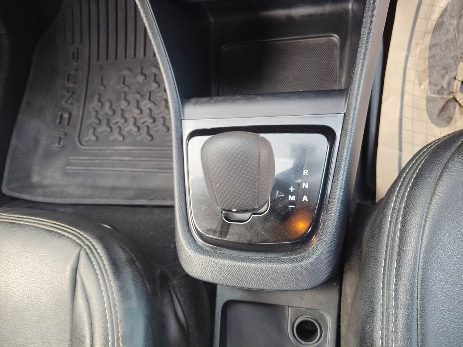 Used 2023 Tata Punch Adventure Rhythm Pack AMT Petrol Automatic interior GEAR  KNOB VIEW