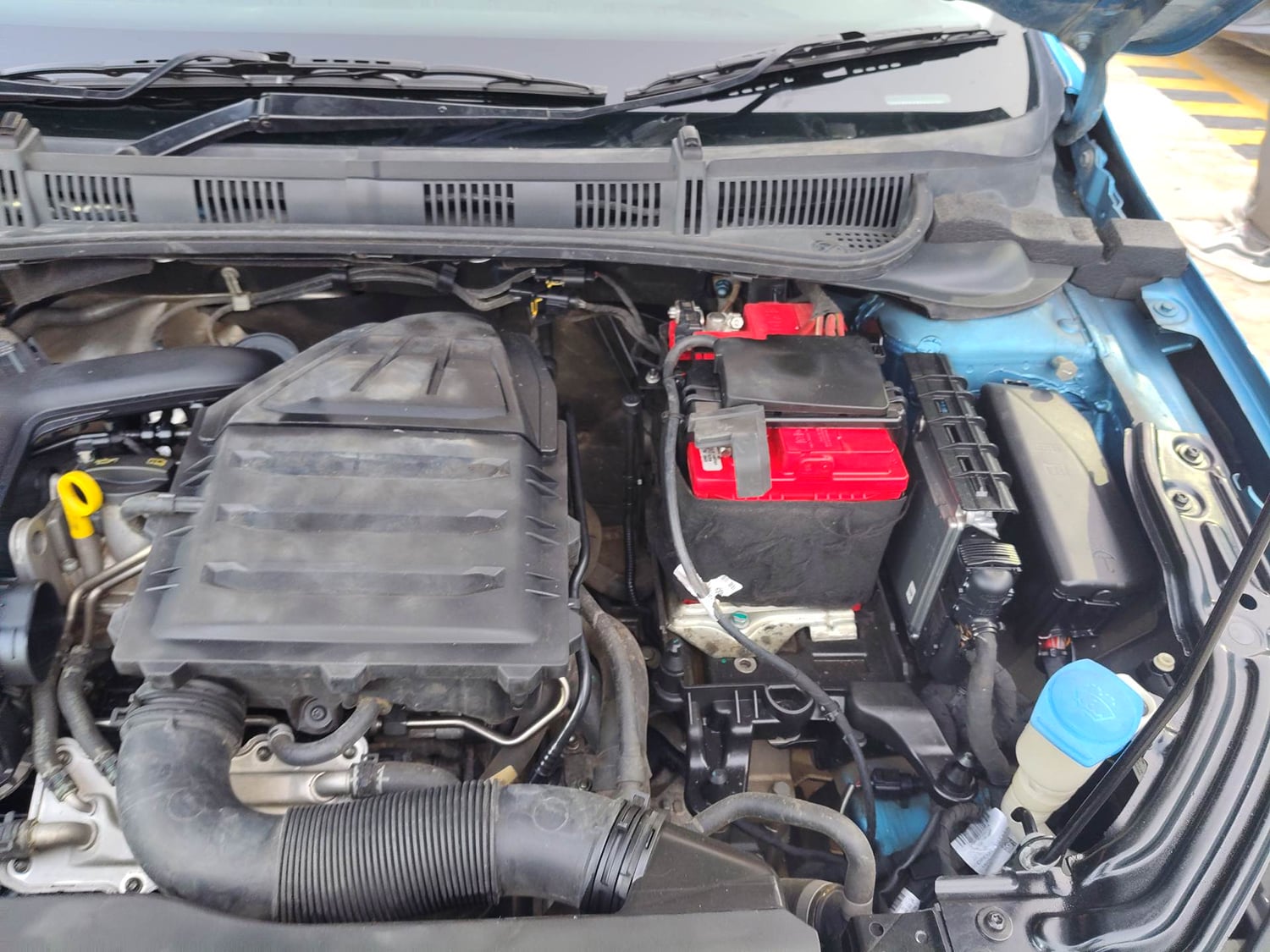Used 2022 Skoda Slavia Style 1.0L TSI AT Petrol Automatic engine ENGINE LEFT SIDE HINGE & APRON VIEW