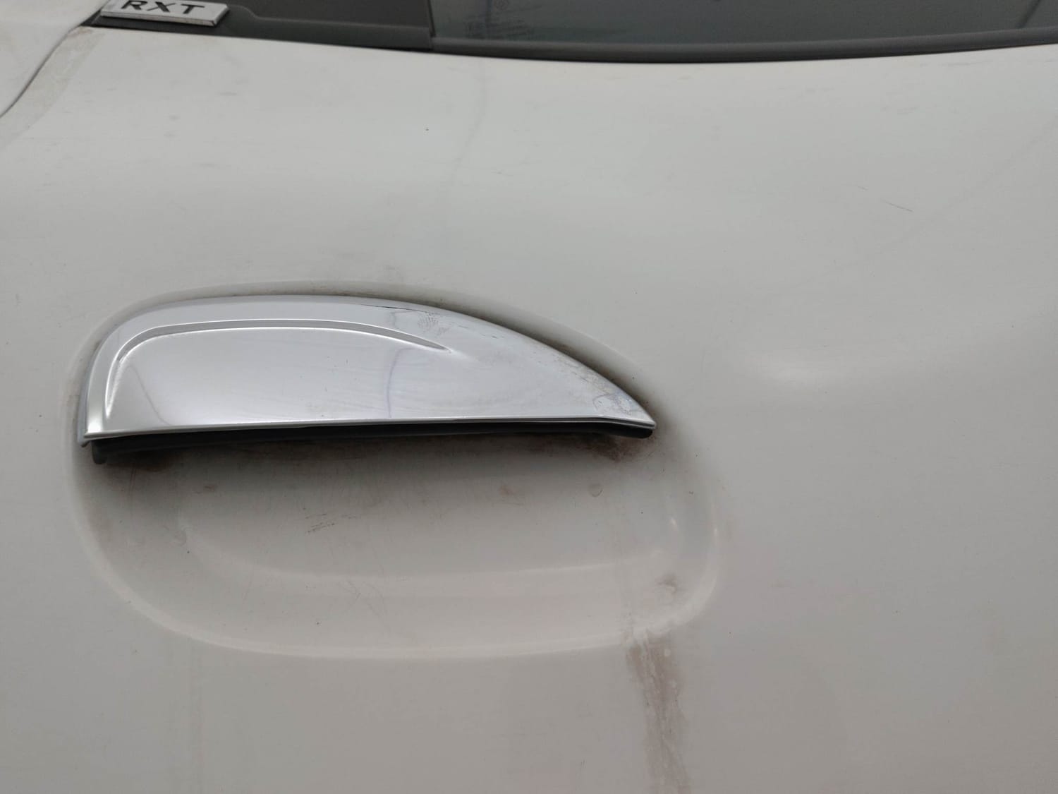 Used 2018 Renault Kwid RXT (O) 1.0 SCE Edition Petrol Manual dents MINOR SCRATCH