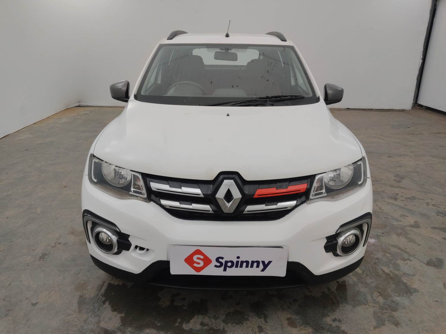 Used 2018 Renault Kwid RXT (O) 1.0 SCE Edition Petrol Manual exterior FRONT VIEW