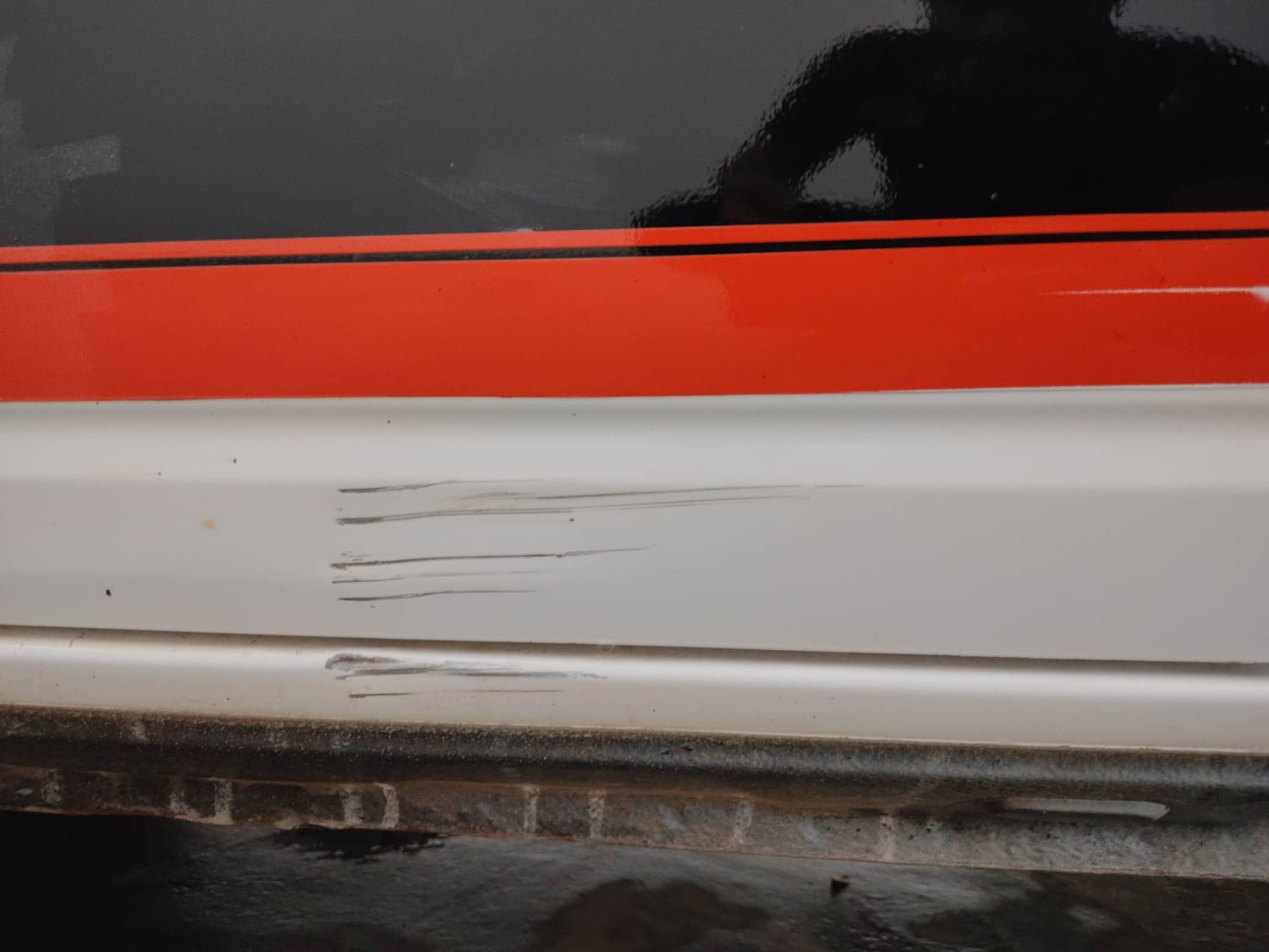 Used 2018 Renault Kwid RXT (O) 1.0 SCE Edition Petrol Manual dents MINOR SCRATCH