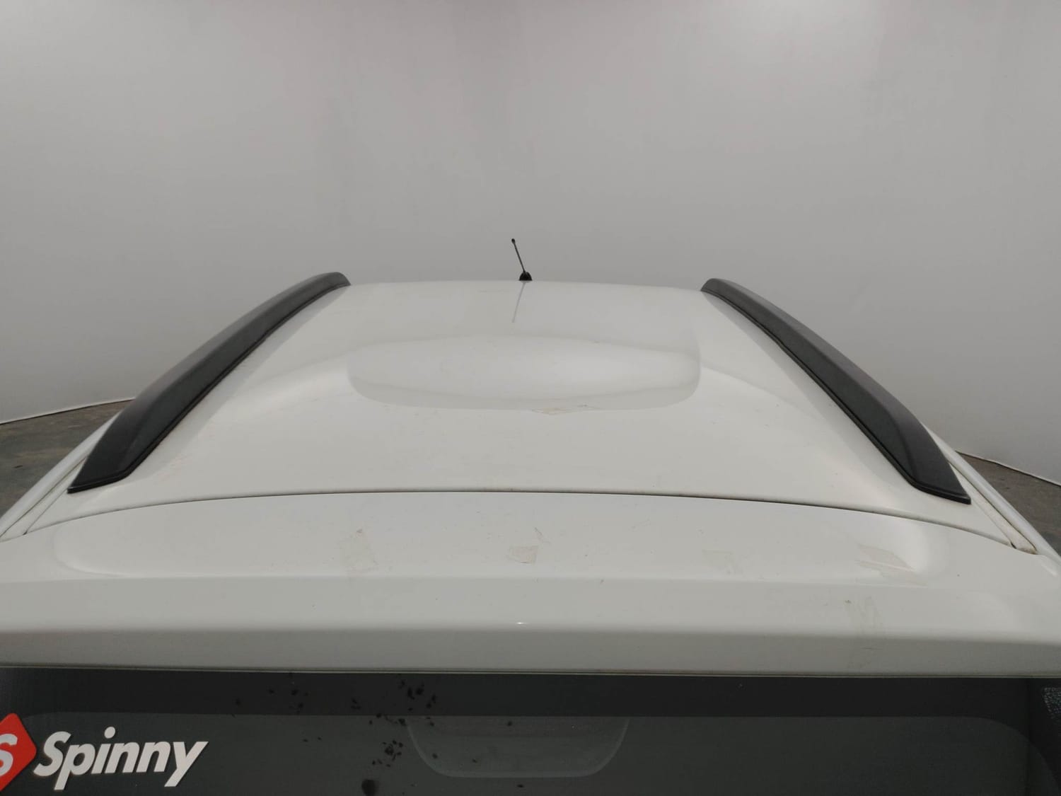 Used 2018 Renault Kwid RXT (O) 1.0 SCE Edition Petrol Manual exterior EXTERIOR ROOF VIEW
