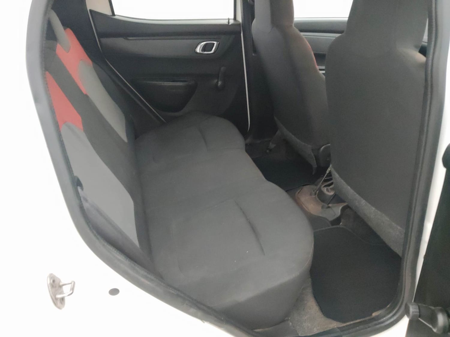 Used 2018 Renault Kwid RXT (O) 1.0 SCE Edition Petrol Manual interior RIGHT SIDE REAR DOOR CABIN VIEW