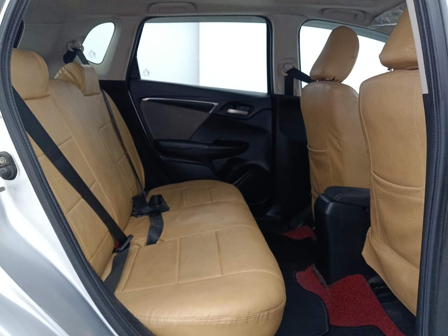 Used 2018 Honda WR-V VX MT Petrol Petrol Manual interior RIGHT SIDE REAR DOOR CABIN VIEW