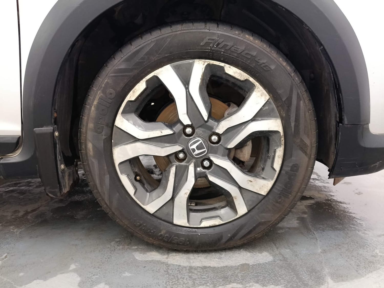 Used 2018 Honda WR-V VX MT Petrol Petrol Manual tyres RIGHT FRONT TYRE RIM VIEW