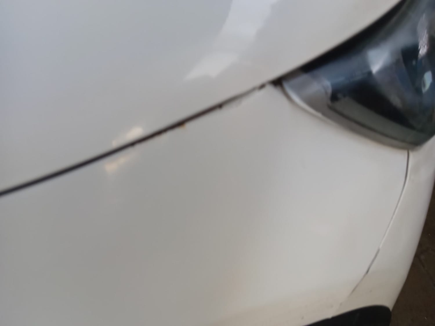 Used 2022 Renault Triber RXZ EASY-R AMT Petrol Automatic dents MINOR SCRATCH