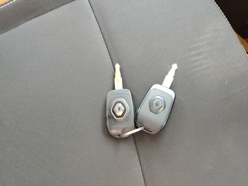 Used 2022 Renault Kwid CLIMBER 1.0 AMT (O) Petrol Automatic extra CAR KEY VIEW