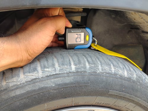 Used 2022 Renault Kwid CLIMBER 1.0 AMT (O) Petrol Automatic tyres LEFT FRONT TYRE TREAD VIEW