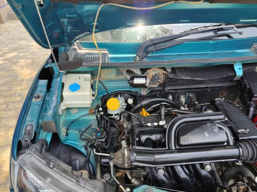 Used 2022 Renault Kwid CLIMBER 1.0 AMT (O) Petrol Automatic engine ENGINE RIGHT SIDE HINGE & APRON VIEW