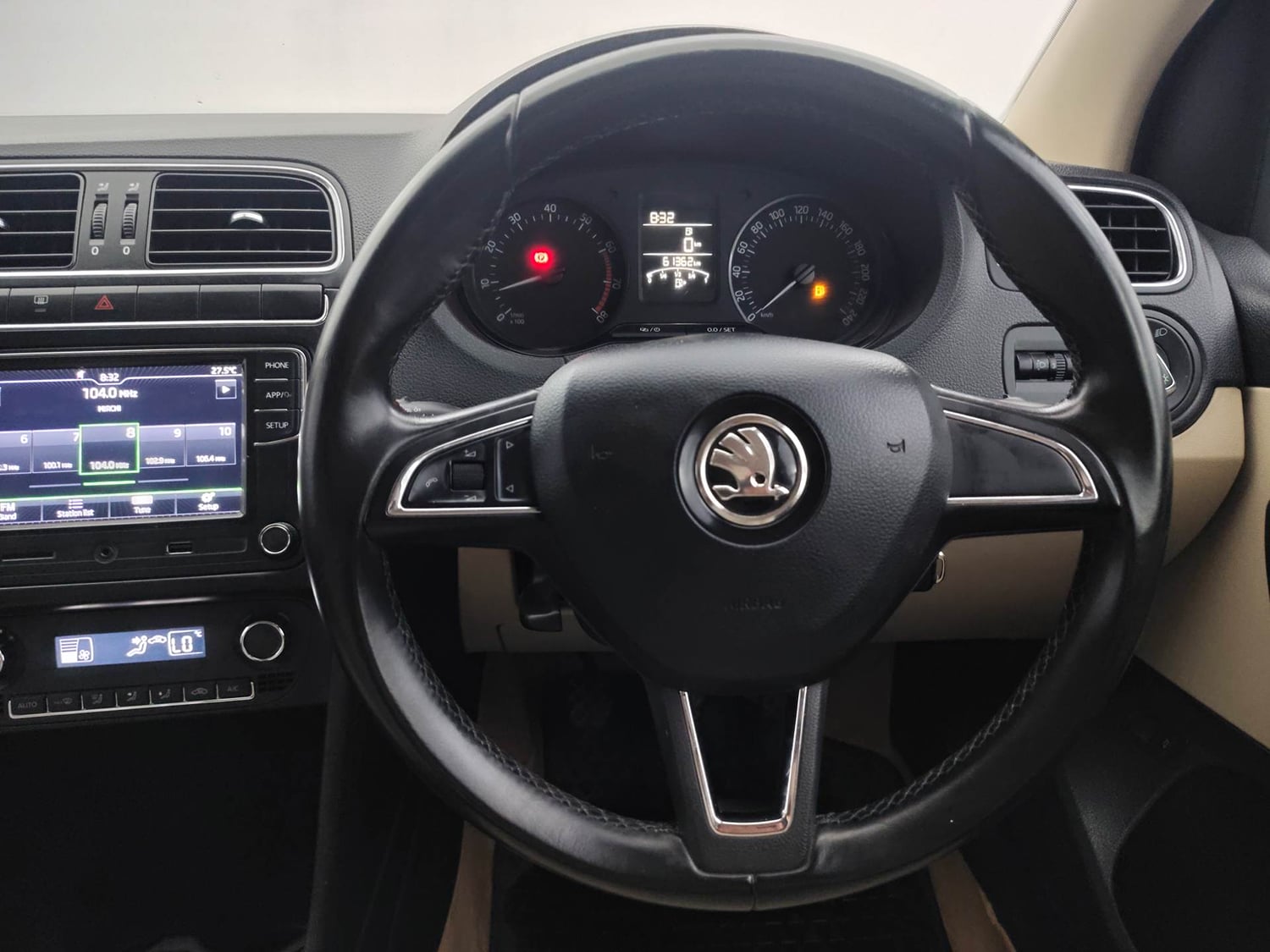 Used 2018 Skoda Rapid Style 1.6 MPI Petrol Manual interior STEERING VIEW