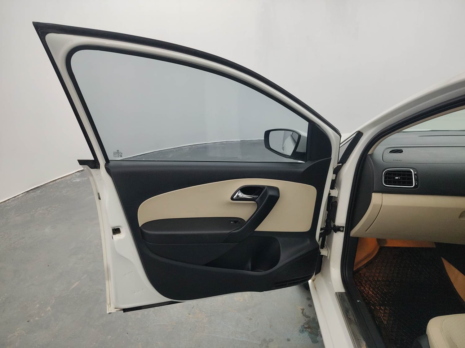 Used 2018 Skoda Rapid Style 1.6 MPI Petrol Manual interior LEFT FRONT DOOR OPEN VIEW