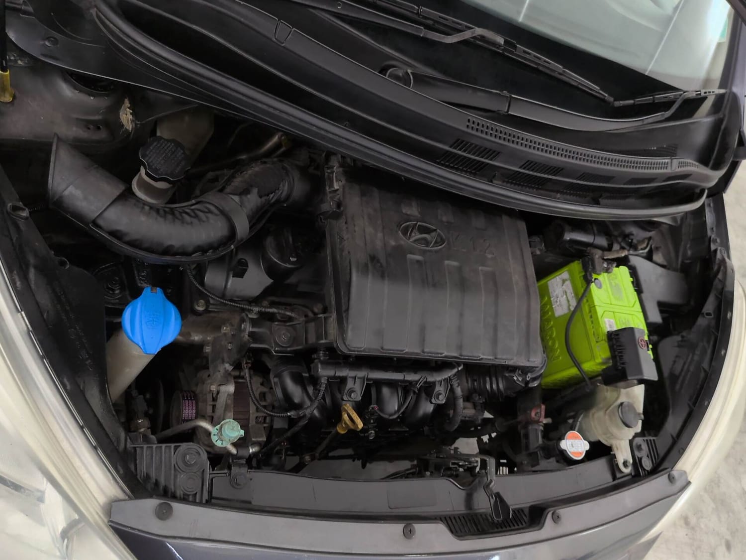 Used 2018 Hyundai Grand i10 Sportz (O) AT 1.2 Kappa VTVT Petrol Automatic engine ENGINE RIGHT SIDE VIEW