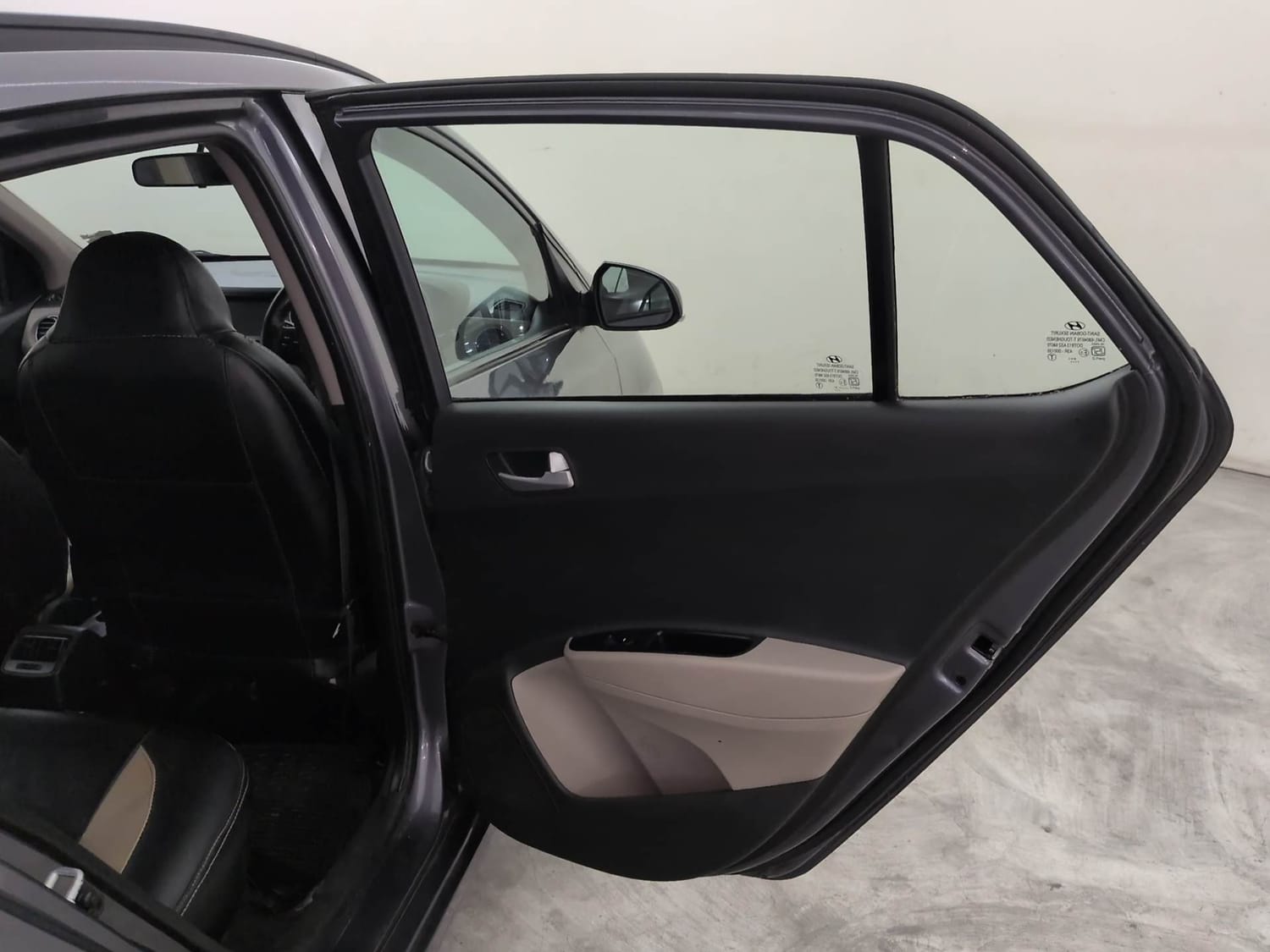 Used 2018 Hyundai Grand i10 Sportz (O) AT 1.2 Kappa VTVT Petrol Automatic interior RIGHT REAR DOOR OPEN VIEW