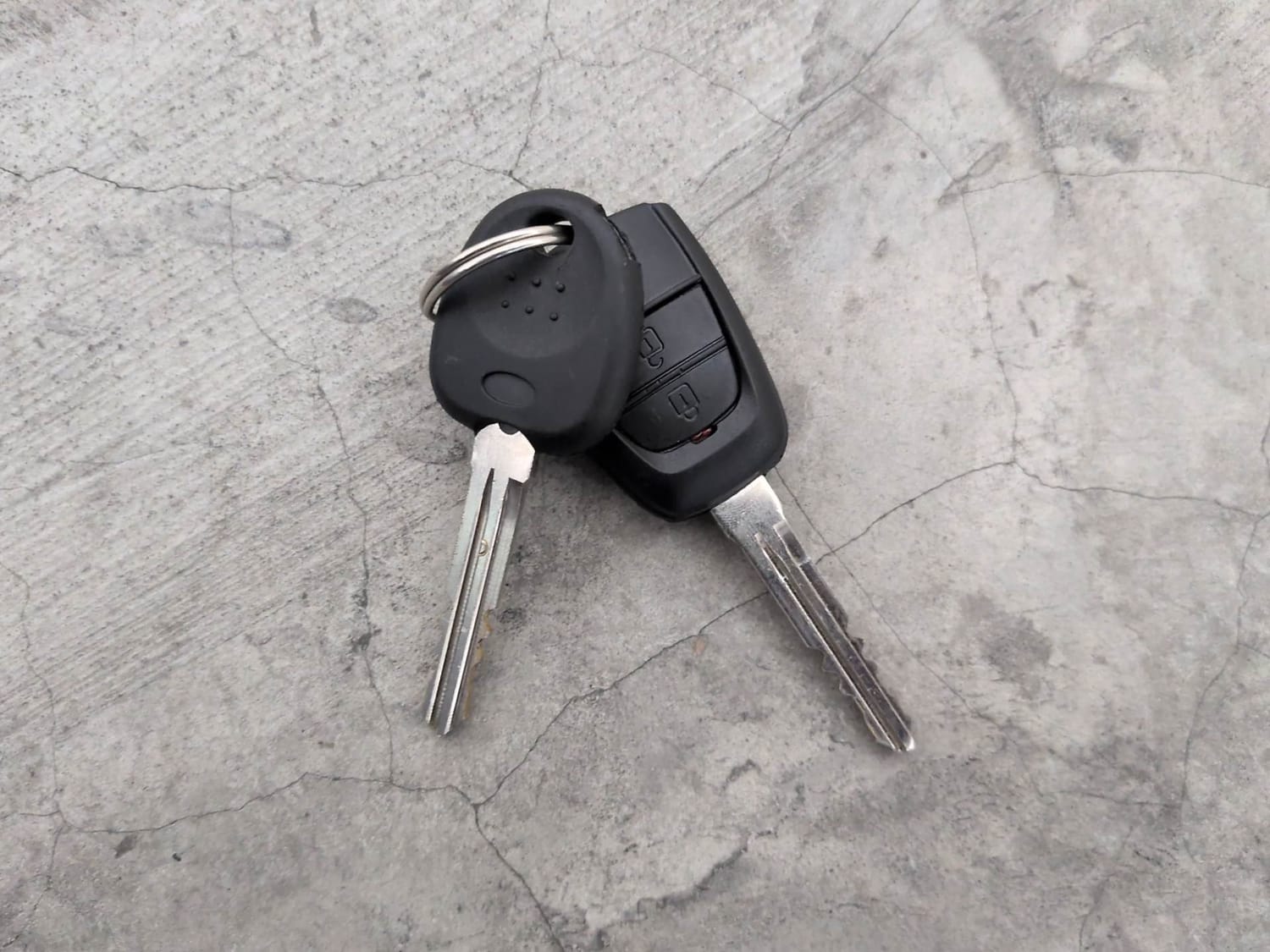 Used 2018 Hyundai Grand i10 Sportz (O) AT 1.2 Kappa VTVT Petrol Automatic extra CAR KEY VIEW
