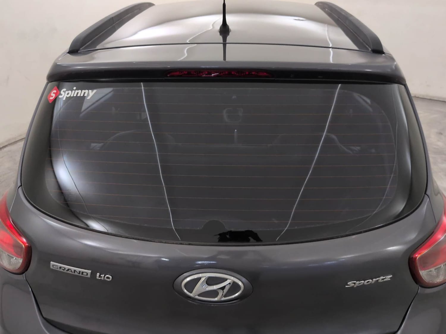 Used 2018 Hyundai Grand i10 Sportz (O) AT 1.2 Kappa VTVT Petrol Automatic exterior BACK WINDSHIELD VIEW