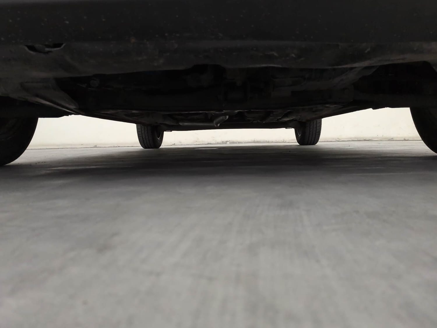 Used 2018 Hyundai Grand i10 Sportz (O) AT 1.2 Kappa VTVT Petrol Automatic extra FRONT LEFT UNDERBODY VIEW