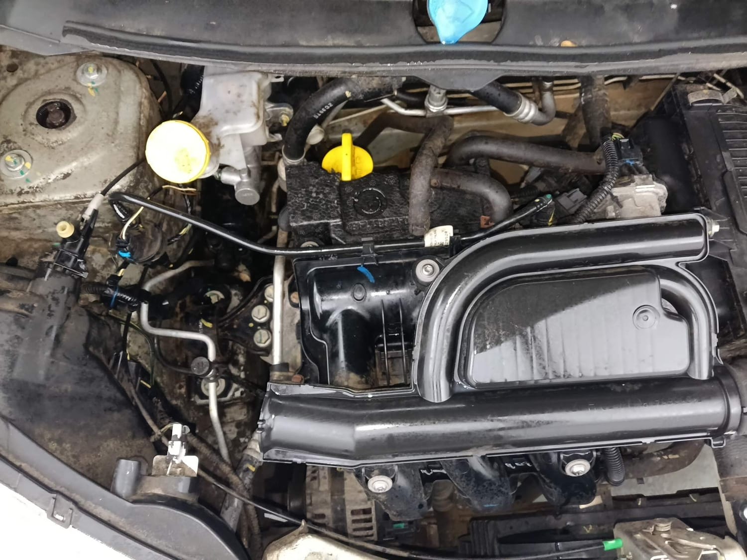 Used 2020 Datsun Redi-GO S Petrol Manual engine ENGINE RIGHT SIDE VIEW