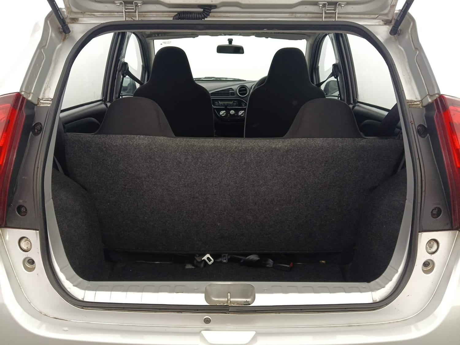 Used 2020 Datsun Redi-GO S Petrol Manual interior DICKY INSIDE VIEW