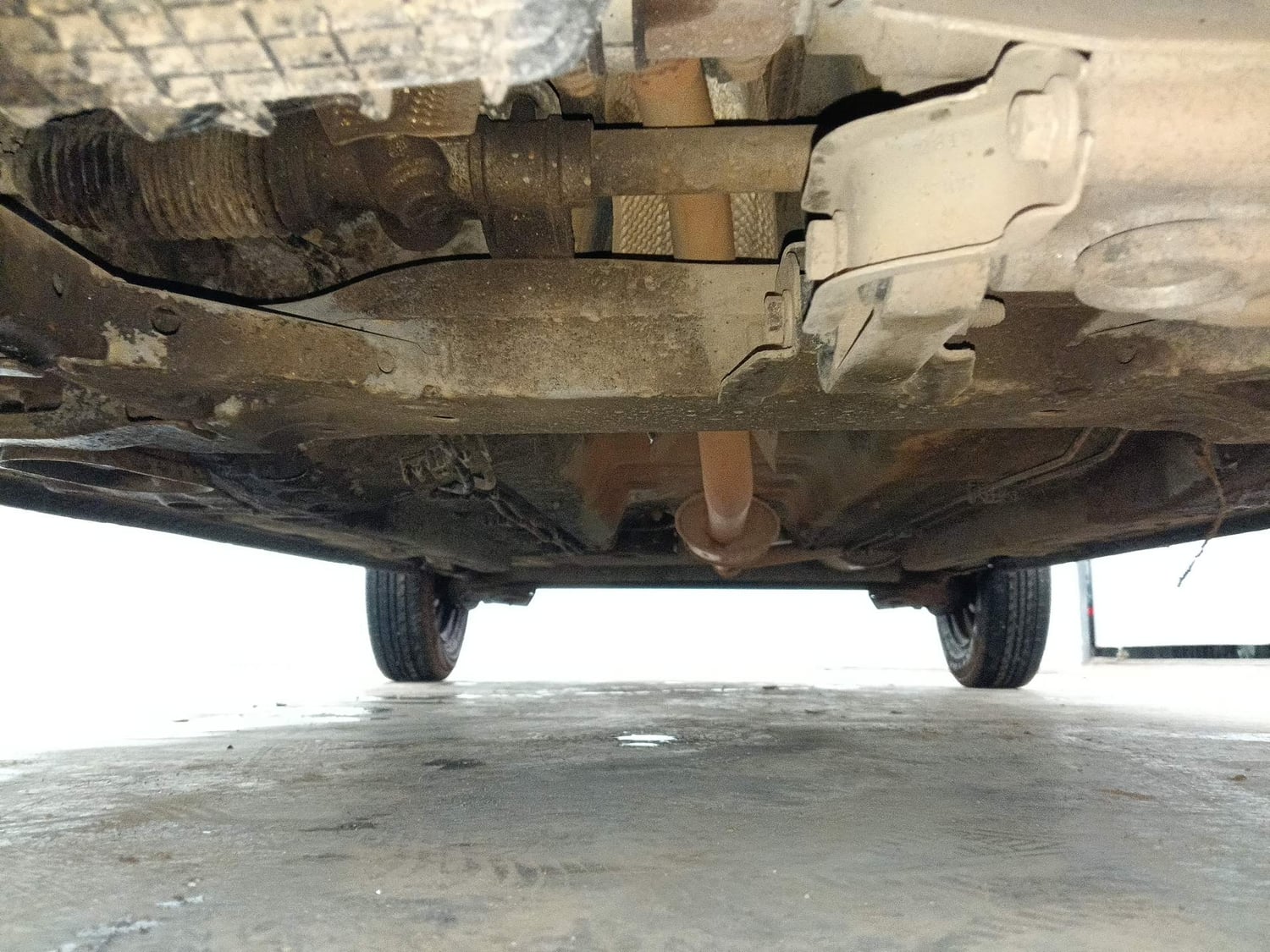 Used 2020 Datsun Redi-GO S Petrol Manual extra FRONT LEFT UNDERBODY VIEW