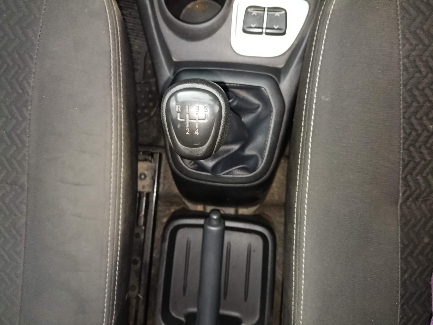 Used 2020 Datsun Redi-GO S Petrol Manual interior GEAR  KNOB VIEW