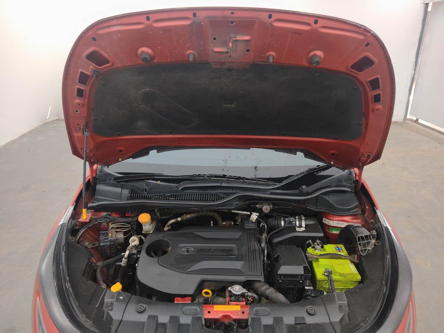 Used 2021 Tata Altroz XZ Diesel Diesel Manual engine ENGINE & BONNET OPEN FRONT VIEW